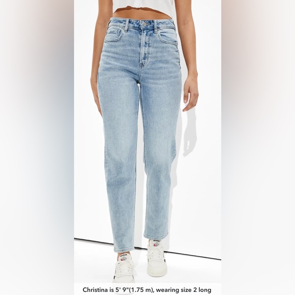 American Eagle Outfitters Denim - American Eagle AE Stretch Mom Straight Jeans Light Wash, EUC